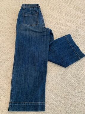 Talbots Wide Leg Crop Jean. Size 2. Excellent Condition.